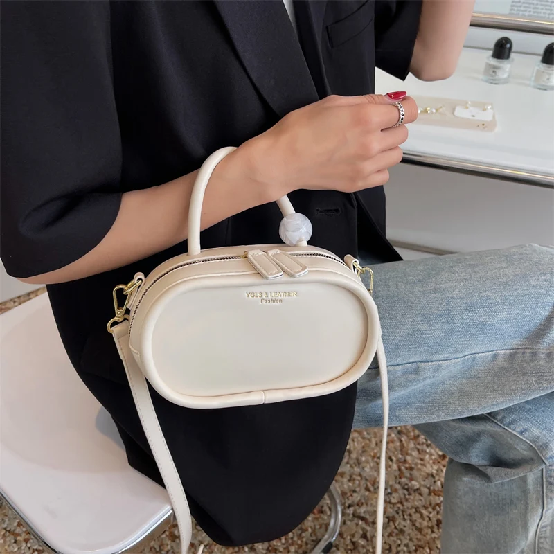 2022 Fashion Small Leather Messenger Bag With Short Handle Women Summer Fashion Kawaii Shoulder Handbag
2022 Fashion Small Leather Messenger Bag With Short Handle Women Summer Fashion Kawaii Shoulder Handbag