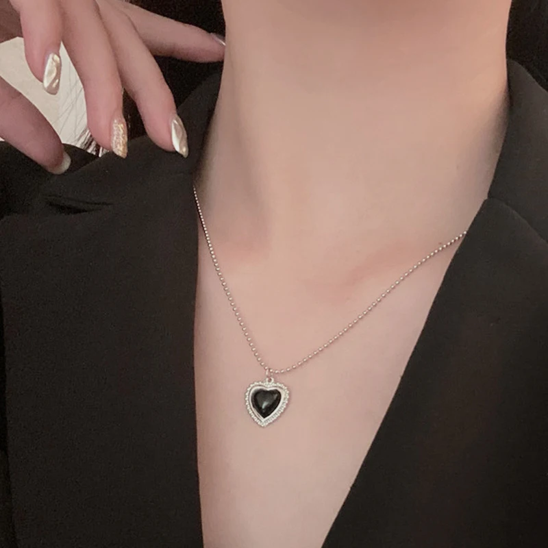 Vintage Black Heart Pendant Necklaces For Women Goth Simple Love Choker Pearl Bracelet Fashion Jewellery Set Gift Korean Fashion 
Vintage Black Heart Pendant Necklaces For Women Goth Simple Love Choker Pearl Bracelet Fashion Jewellery Set Gift Korean Fashion