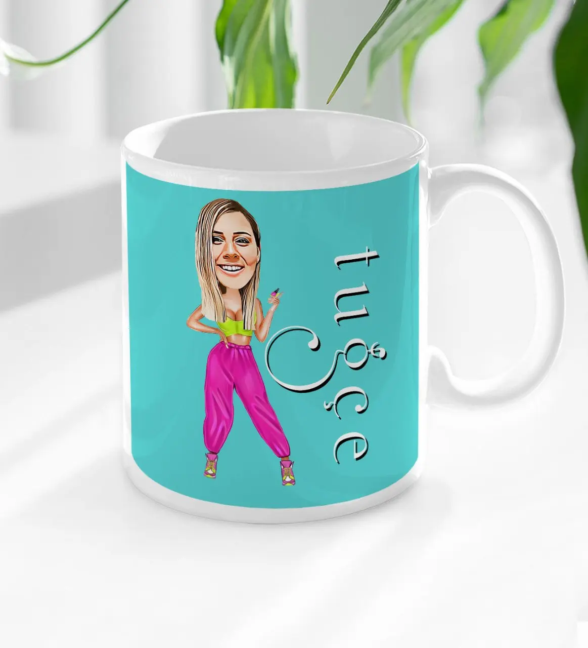 Персонализированная Женская карикатура с белой чашкой
Персонализированная Женская карикатура с белой чашкой