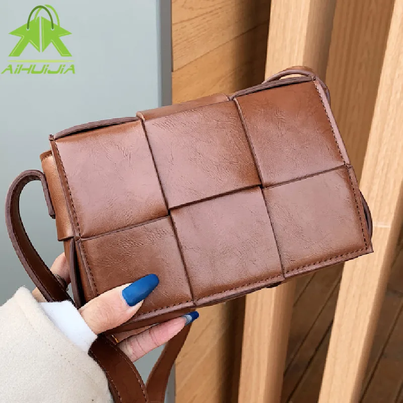 Pu Leather Woven Small Crossbody Bags For Women Luxury Brand Bag Fashion Female Handbag 2022 New Trend Shoulder Messenger Bags
Pu Leather Woven Small Crossbody Bags For Women Luxury Brand Bag Fashion Female Handbag 2022 New Trend Shoulder Messenger Bags