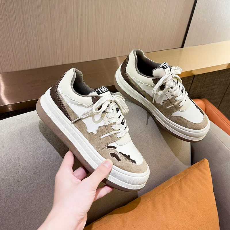 Обувь для отца женская кожаная обувь для хлеба Новинка 2023 повседневная женская обувь для весны и осени обувь из агама вафельная Белая обувь для доски
Обувь для отца женская кожаная обувь для хлеба Новинка 2023 повседневная женская обувь для весны и осени обувь из агама вафельная Белая обувь для доски