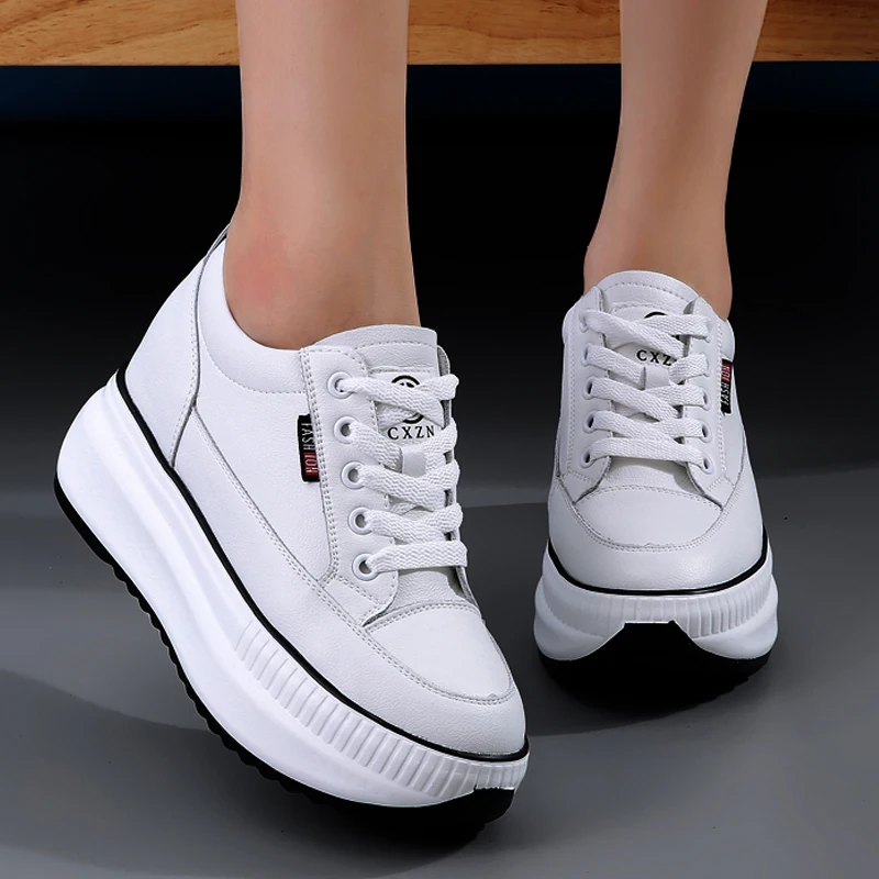 Chunky Woman Shoes Luxurious Leather Soft Sole Lace Up Sneakers Women Platform Internal Increase 7CM Ladies Vulcanized Shoes
Chunky Woman Shoes Luxurious Leather Soft Sole Lace Up Sneakers Women Platform Internal Increase 7CM Ladies Vulcanized Shoes
