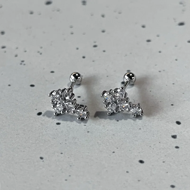 Vintage Shiny Rhinestone Cross Stud Earrings for Women Harajuku Cool Fashion Earring Cute Girl Korean Style Jewelry Accessories
Vintage Shiny Rhinestone Cross Stud Earrings for Women Harajuku Cool Fashion Earring Cute Girl Korean Style Jewelry Accessories