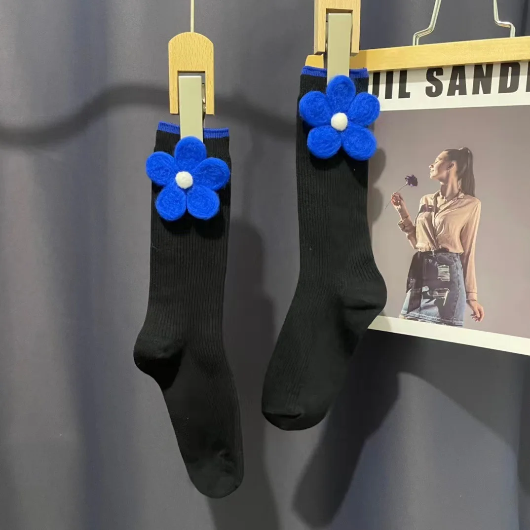 Trendy New Klein Blue Three-dimensional Accessories Flower Black Mid-thigh Socks Ins Netflix with The Same Cotton Socks
Trendy New Klein Blue Three-dimensional Accessories Flower Black Mid-thigh Socks Ins Netflix with The Same Cotton Socks