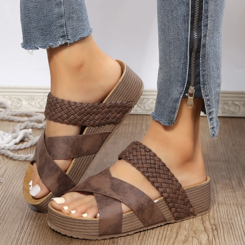 Women Cross Weaving Sandals 2023 New Women Summer Pattern Shoes Female Platform Slippers Plus Size 35-43 Zapatillas De Mujer
Women Cross Weaving Sandals 2023 New Women Summer Pattern Shoes Female Platform Slippers Plus Size 35-43 Zapatillas De Mujer