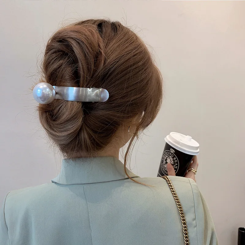 Pearl Hair Clips for Women Braiding Hairpins Barrettes Clip Ponytail Holder Girls Hair Styling Accessories Duckbill Grip Clip 
Pearl Hair Clips for Women Braiding Hairpins Barrettes Clip Ponytail Holder Girls Hair Styling Accessories Duckbill Grip Clip