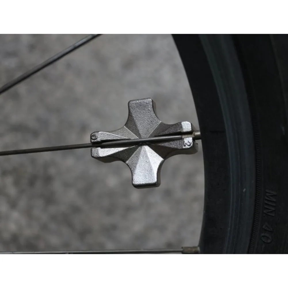 

Велосипедный многофункциональный инструмент для езды на велосипеде, многофункциональный инструмент для езды на велосипеде, гаечный ключ, подходящий для высокопрочной оплетки с кольцом регулировки