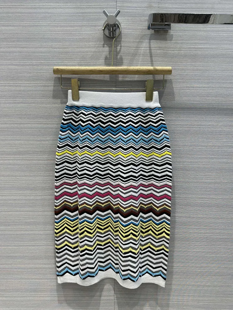 2023 Women's Skirts Spring Holiday New Comfortable Casual Fashion Wavy Striped Gradient Rainbow Cotton Yarn Knit Half Skirt
2023 Women's Skirts Spring Holiday New Comfortable Casual Fashion Wavy Striped Gradient Rainbow Cotton Yarn Knit Half Skirt