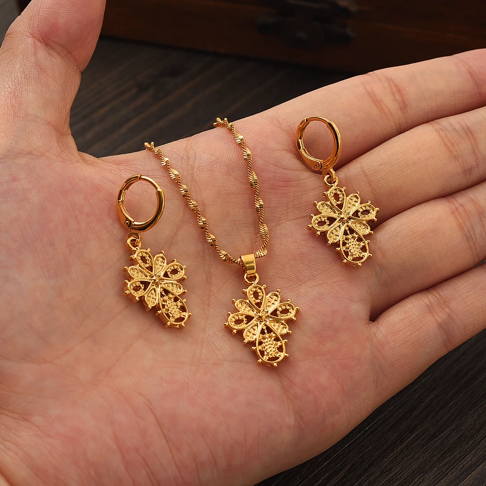 Fashion Cute Cross Jewelry Gold Girl Brida Jewelry Set for Women Necklace Earrings Set Party Accessories Dubai India Africa Gift
Fashion Cute Cross Jewelry Gold Girl Brida Jewelry Set for Women Necklace Earrings Set Party Accessories Dubai India Africa Gift