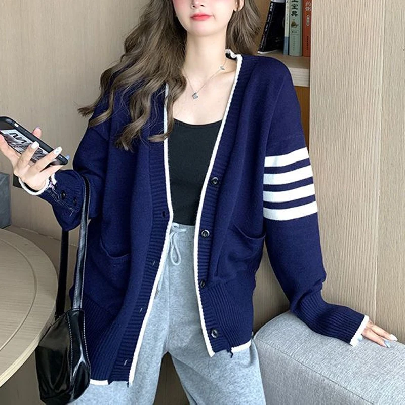 Street Casual Contrast Striped Cardigan Spring Autumn Long Sleeve Solid Loose All-match Knitting Sweaters Fashion Women Clothing
Street Casual Contrast Striped Cardigan Spring Autumn Long Sleeve Solid Loose All-match Knitting Sweaters Fashion Women Clothing