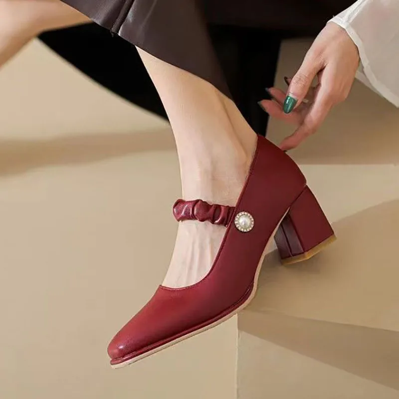 Plus Size Women's Mary Jane Shoes Pearl Buckle Strap Pumps Mid Heels Dress Shoes Red White Wedding Shoes Zapatos Mujer
Plus Size Women's Mary Jane Shoes Pearl Buckle Strap Pumps Mid Heels Dress Shoes Red White Wedding Shoes Zapatos Mujer