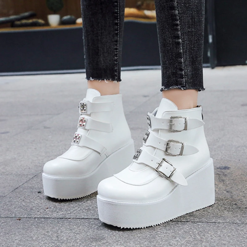 New Women's Boots Colorful Buckle Platform Wedge Ankle Boots Back Zipper Outdoor Non-slip High Heels Salto Alto Feminino
New Women's Boots Colorful Buckle Platform Wedge Ankle Boots Back Zipper Outdoor Non-slip High Heels Salto Alto Feminino