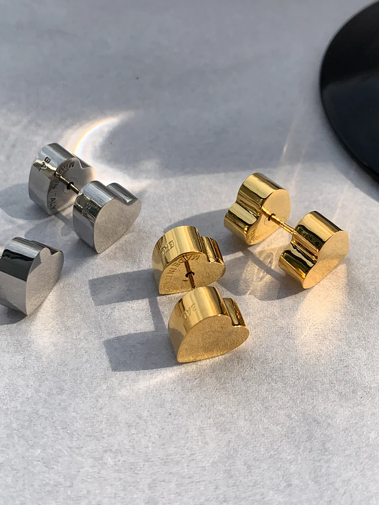 B Metal Peach Heart Stud Earrings 24K Stainless Steel Gold Plated Luxury Trendy Jewelry
B Metal Peach Heart Stud Earrings 24K Stainless Steel Gold Plated Luxury Trendy Jewelry