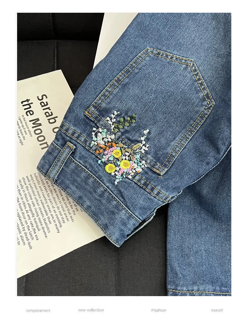 Ladies 2022 Spring/Summer New Hot Sale Retro Blue Washed Pocket Flower Embroidery Straight Jeans Foreign Trade Wholesale
Ladies 2022 Spring/Summer New Hot Sale Retro Blue Washed Pocket Flower Embroidery Straight Jeans Foreign Trade Wholesale