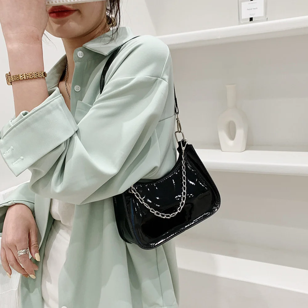 Fashion Exquisite Handbag Candy Color 2021 Trend Casual Ladies Shoulder Bag PU Solid Color Chain Handbag Shopping Purse
Fashion Exquisite Handbag Candy Color 2021 Trend Casual Ladies Shoulder Bag PU Solid Color Chain Handbag Shopping Purse