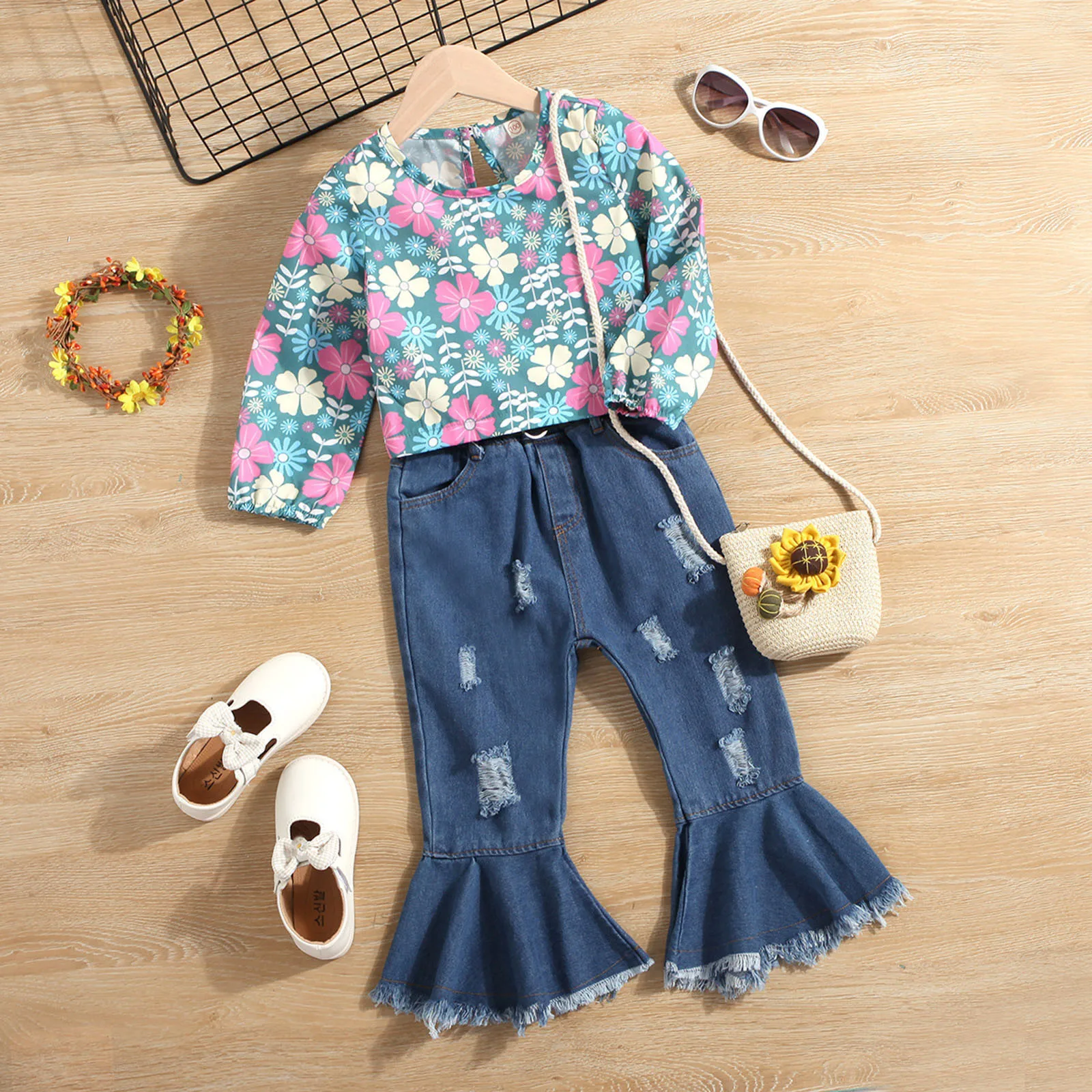Summer Kids Girls Clothes Flower Long Sleeve Tops+Casual Ripped Denim Flare Pants Sets Toddler Outfit Child Clothes 1-6 Years
Summer Kids Girls Clothes Flower Long Sleeve Tops+Casual Ripped Denim Flare Pants Sets Toddler Outfit Child Clothes 1-6 Years