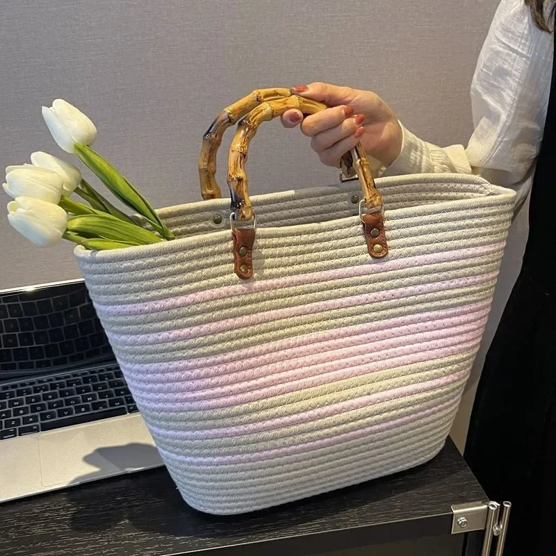 Large Capacity Striped Bag Women Bamboo Handle Top-Handle Portable Vacation Hat Suit Weave Straw Summer Casual Tote Beach Bags
Large Capacity Striped Bag Women Bamboo Handle Top-Handle Portable Vacation Hat Suit Weave Straw Summer Casual Tote Beach Bags