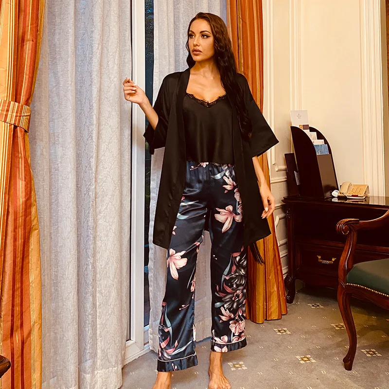 Printed Flower Pajamas Women Satin Three Pieces Robe&Sling&Pants Set Loose Home Clothes Lace Trim Sleepwear Casual Lounge Wear
Printed Flower Pajamas Women Satin Three Pieces Robe&Sling&Pants Set Loose Home Clothes Lace Trim Sleepwear Casual Lounge Wear