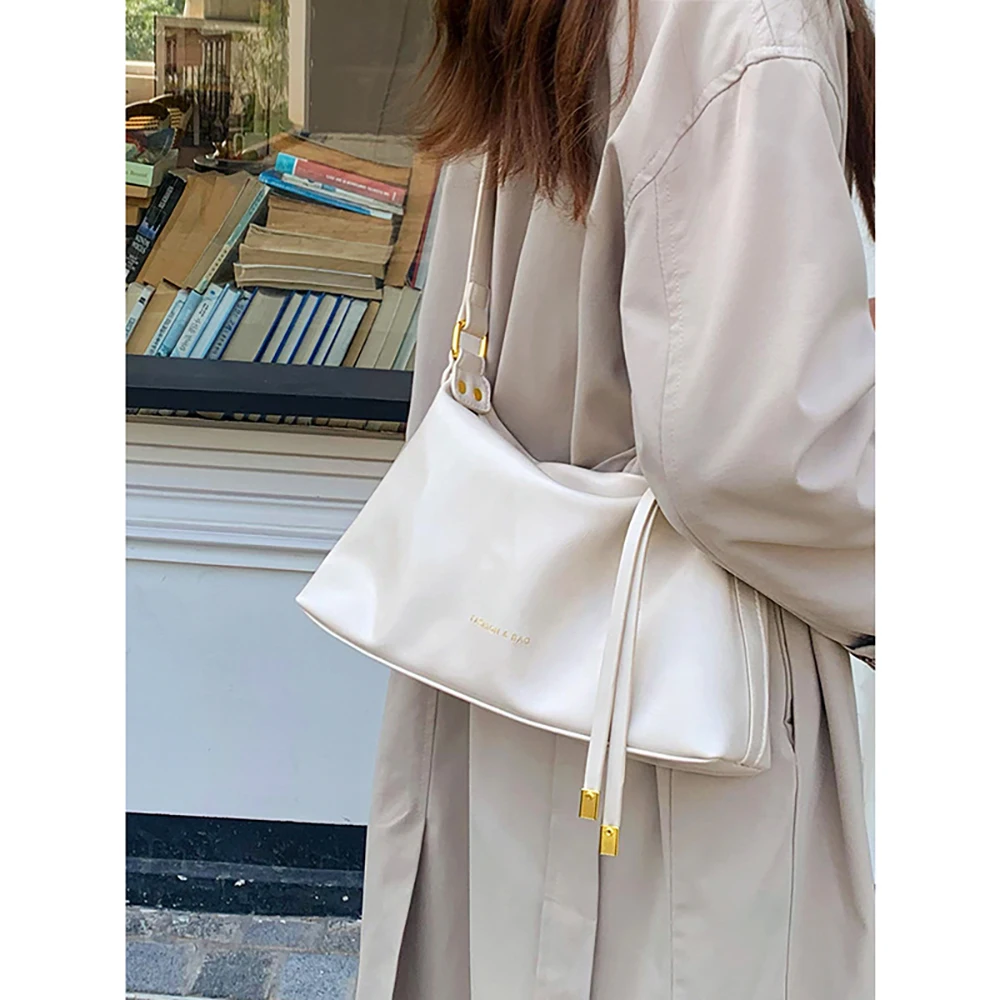 Women Shoulder Bags Travelling Casual Large Capacity Commuter Messenger Bags High Quality Soft Pu Leather Crossbody Sling Bag
Women Shoulder Bags Travelling Casual Large Capacity Commuter Messenger Bags High Quality Soft Pu Leather Crossbody Sling Bag