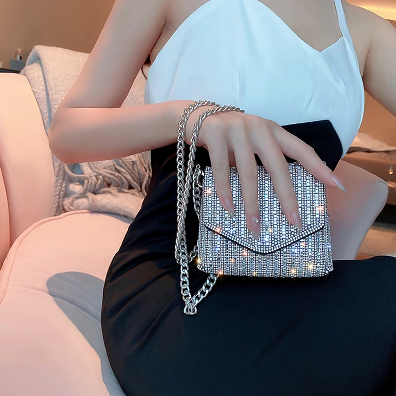 Mini Handle Rhinestones Bag 2023 Luxury Designer Evening Silver Shiny Crystal Wedding Purses Handbag Small Wallet for Women
Mini Handle Rhinestones Bag 2023 Luxury Designer Evening Silver Shiny Crystal Wedding Purses Handbag Small Wallet for Women