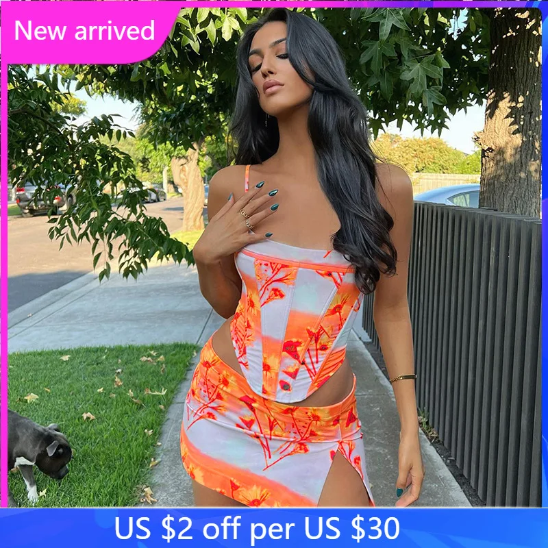 2022 Summer Sexy Suspenders Corset Slit Skirt Print Suit Women Fashion Mini Dress
2022 Summer Sexy Suspenders Corset Slit Skirt Print Suit Women Fashion Mini Dress