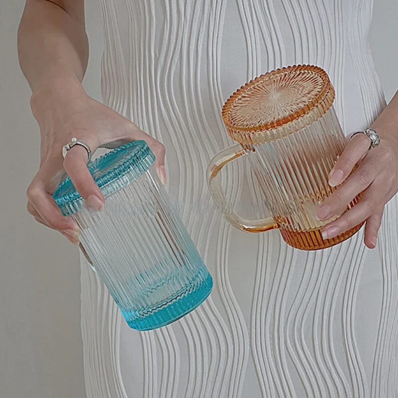 Vertical Pattern Color Pleated Cup High Appearance with Cover and Handle Household Water Cup Female Milk Drink Cup
Vertical Pattern Color Pleated Cup High Appearance with Cover and Handle Household Water Cup Female Milk Drink Cup