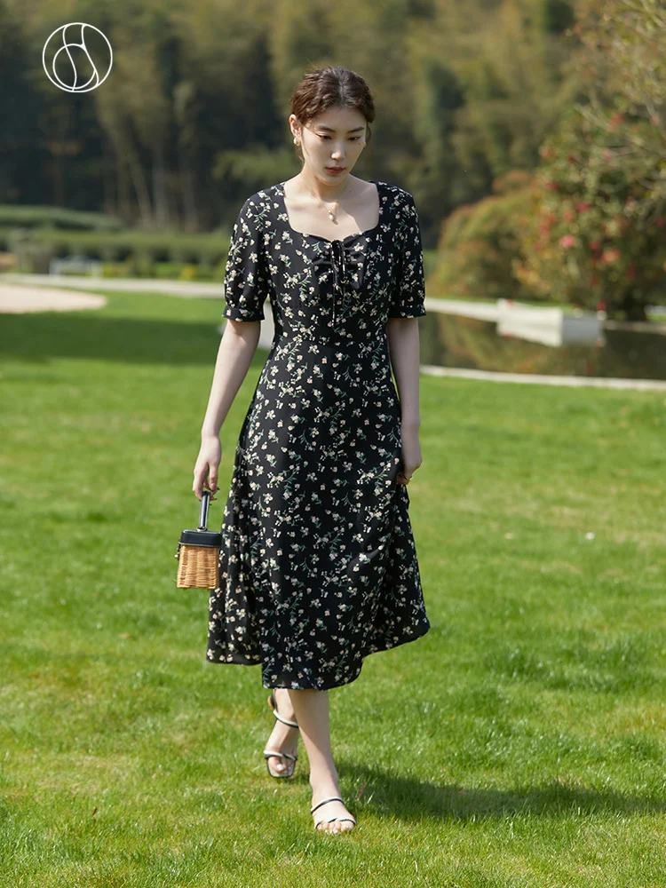 DUSHU 2022 Summer Women Pleated Design Floral Dress Retro Square Neck High Waist Slim Tea Break Long A-LINE Skirts Print Dress
DUSHU 2022 Summer Women Pleated Design Floral Dress Retro Square Neck High Waist Slim Tea Break Long A-LINE Skirts Print Dress