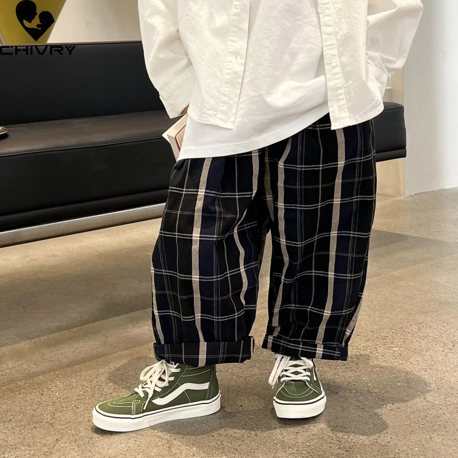 New 2023 Kids Casual Pants Boys Spring Autumn Fashion Plaid Elastic Waist Loose Straight Trousers Children Fashion Clothing
New 2023 Kids Casual Pants Boys Spring Autumn Fashion Plaid Elastic Waist Loose Straight Trousers Children Fashion Clothing