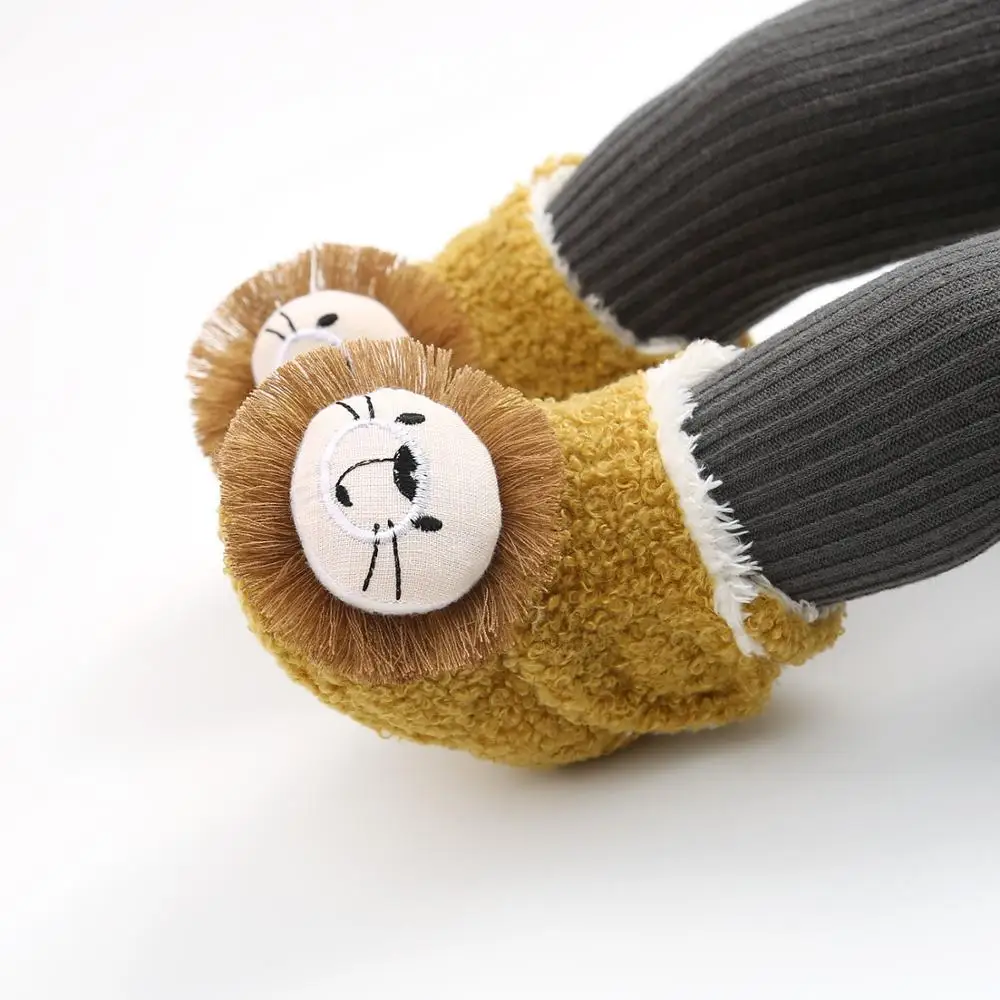 Winter Infant First Walkers Cartoon Baby Shoes Warm Newborn Shoes Soft Sole Spring Toddler Shoes Baby Girl Boy Prewalker
Winter Infant First Walkers Cartoon Baby Shoes Warm Newborn Shoes Soft Sole Spring Toddler Shoes Baby Girl Boy Prewalker