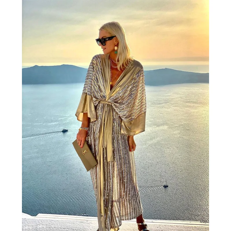 2023 New Women's Fashion Blogger Retro Palace Style Evening Dress Deep V Sexy Dress
2023 New Women's Fashion Blogger Retro Palace Style Evening Dress Deep V Sexy Dress