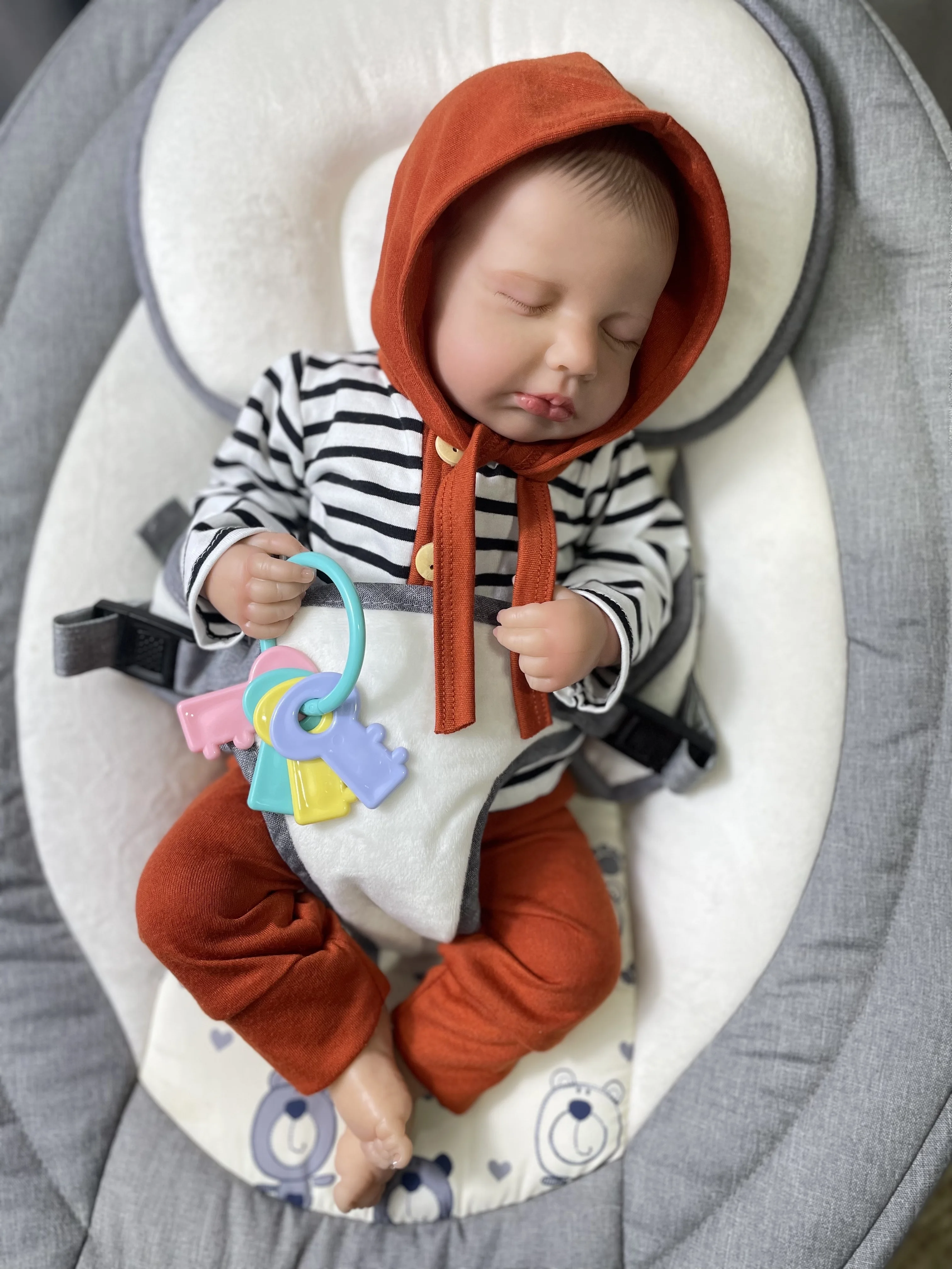 19Inch Realistic Bebe Reborn Doll Twins LouLou Awake or Asleep 3D Painted Skin Visible Veins Collectible Art Doll Girt For Girl
19Inch Realistic Bebe Reborn Doll Twins LouLou Awake or Asleep 3D Painted Skin Visible Veins Collectible Art Doll Girt For Girl