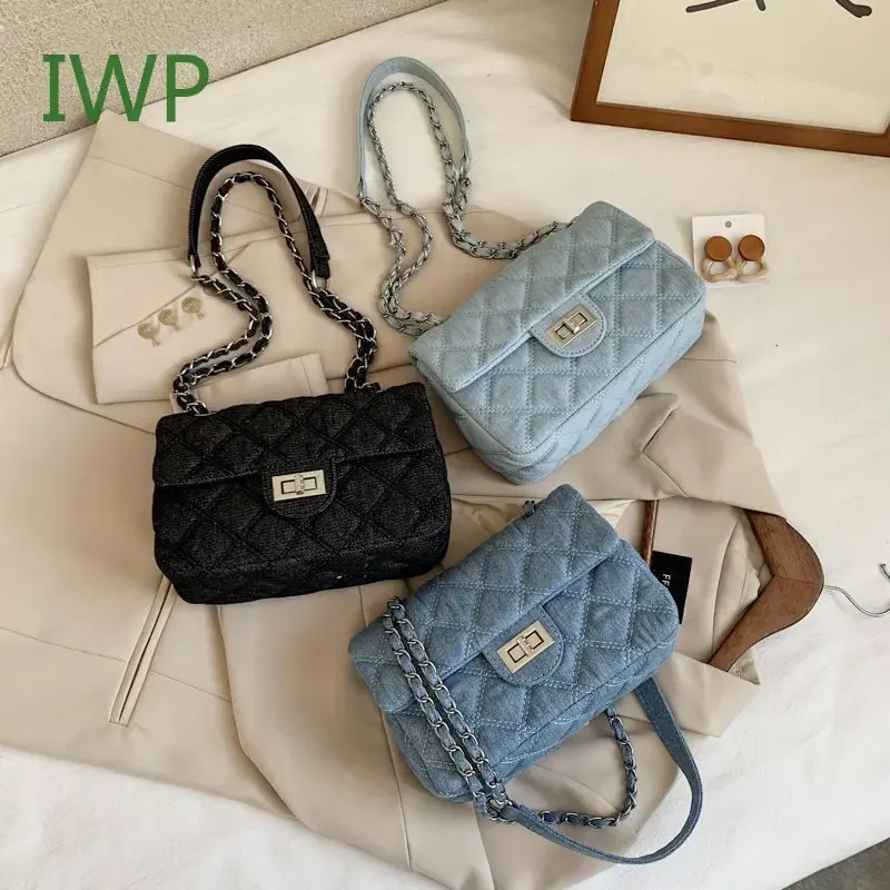 Дизайнерские роскошные сумки для женщин, новые простые популярные маленькие квадратные сумочки, модная джинсовая сумка на плечо, сумка через плечо с цепочкой со стразами 
Дизайнерские роскошные сумки для женщин, новые простые популярные маленькие квадратные сумочки, модная джинсовая сумка на плечо, сумка через плечо с цепочкой со стразами