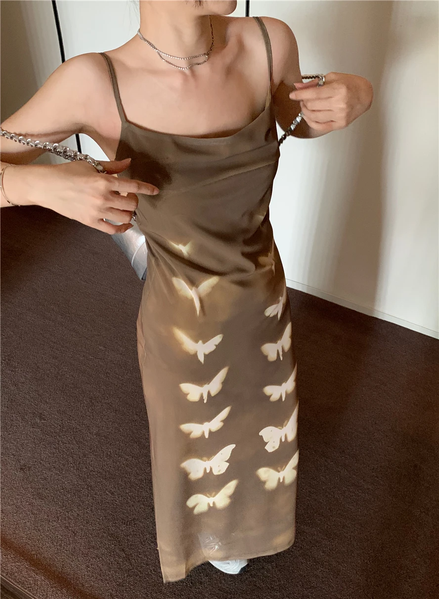 Butterfly Print Goth Design Summer Midi Long Dress with Side Slit Strap Women Dresses korean cloth y2k elegant bodycon harajuku
Butterfly Print Goth Design Summer Midi Long Dress with Side Slit Strap Women Dresses korean cloth y2k elegant bodycon harajuku