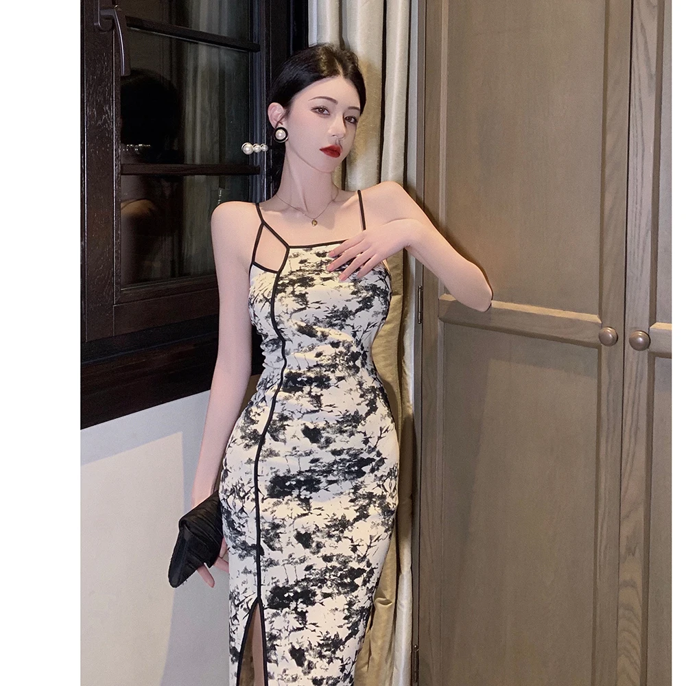 Women Sexy High Split Sling Dress Collar Backless Spaghetti Strap Dress 2022 Summer Female Color Elegant Party Dresses S5105
Women Sexy High Split Sling Dress Collar Backless Spaghetti Strap Dress 2022 Summer Female Color Elegant Party Dresses S5105