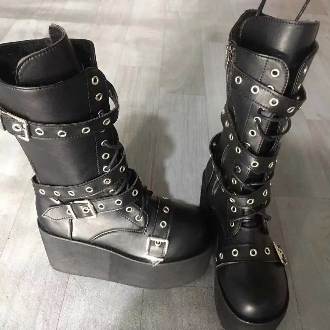 Size 36-42 Women boots Black Lace Up Buckle Round Toe Wedges Platform Boots Punk Goth Ins Women Street Shoes
Size 36-42 Women boots Black Lace Up Buckle Round Toe Wedges Platform Boots Punk Goth Ins Women Street Shoes