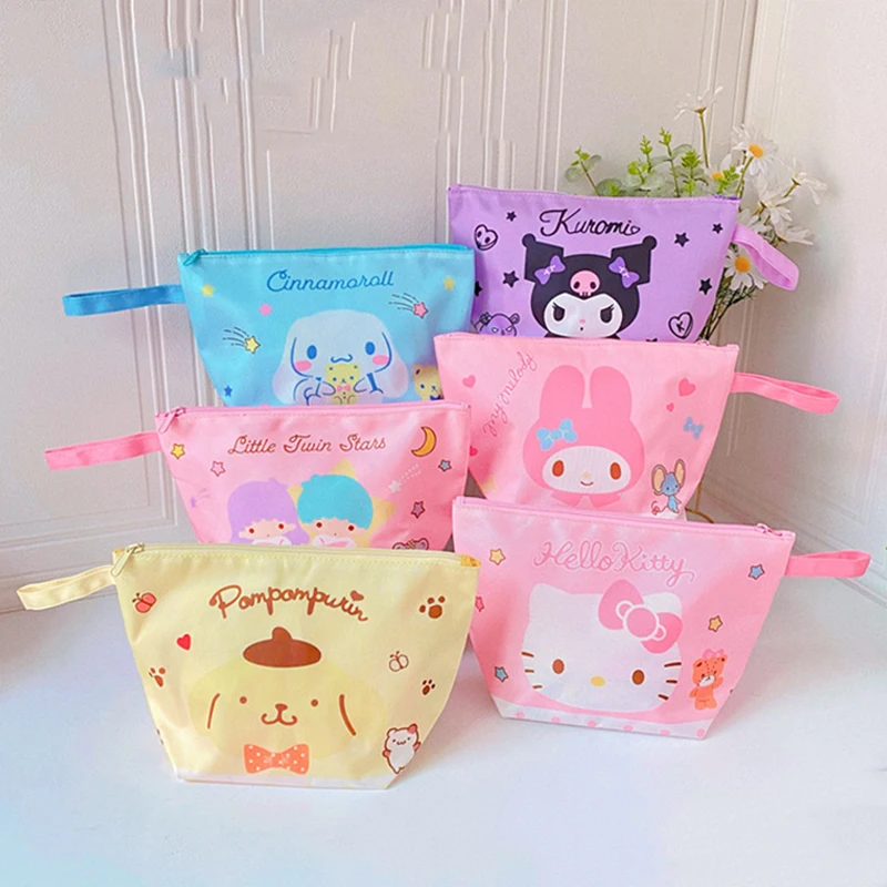 Sanrio аниме фигурка мультфильм портативная косметичка Kuromi Cinnamoroll большая емкость Милая косметичка для хранения кавайная моя мелодия
Sanrio аниме фигурка мультфильм портативная косметичка Kuromi Cinnamoroll большая емкость Милая косметичка для хранения кавайная моя мелодия