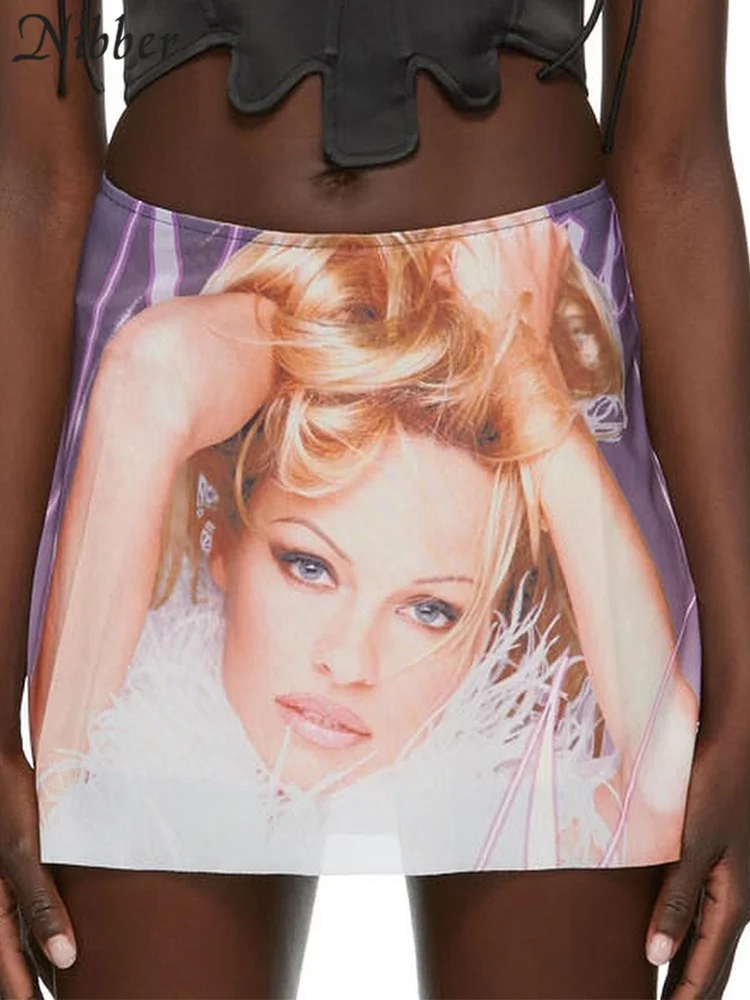 Retro A-Line Female Portrait Print Design Mini Skirt For Women Going Out Wear Street Night Clubs 2022 Spring New
Retro A-Line Female Portrait Print Design Mini Skirt For Women Going Out Wear Street Night Clubs 2022 Spring New