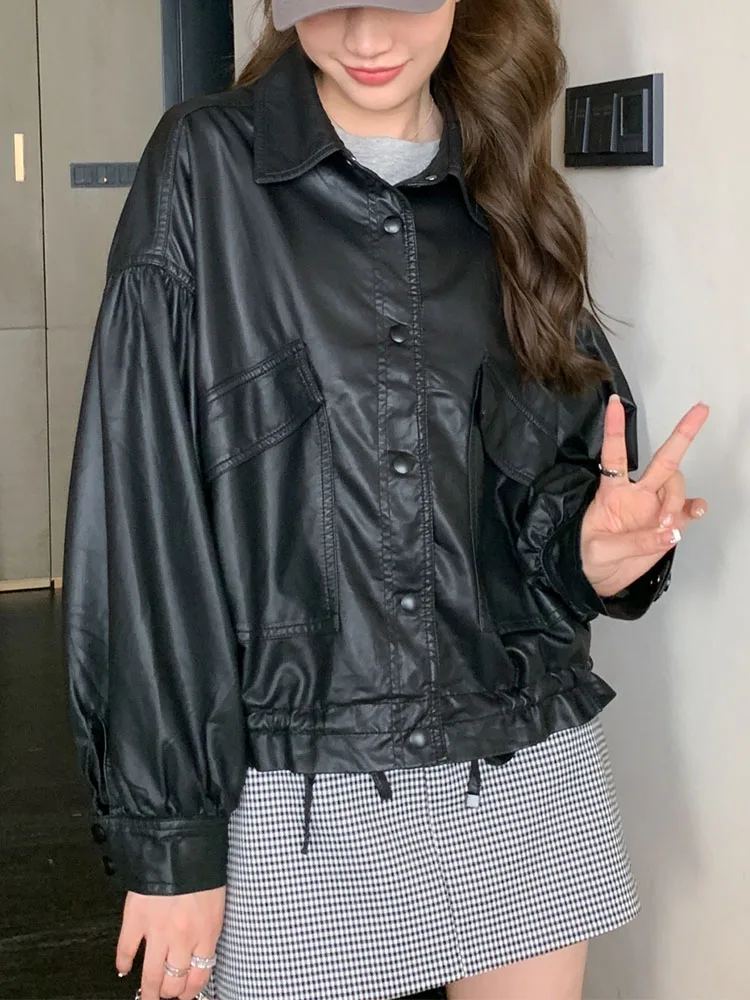 FTLZZ новая весенне-осенняя куртка из искусственной кожи для женщин с высокими уличными карманами на завязках, пальто из искусственной кожи в стиле панк, свободная однобортная верхняя одежда
FTLZZ новая весенне-осенняя куртка из искусственной кожи для женщин с высокими уличными карманами на завязках, пальто из искусственной кожи в стиле панк, свободная однобортная верхняя одежда