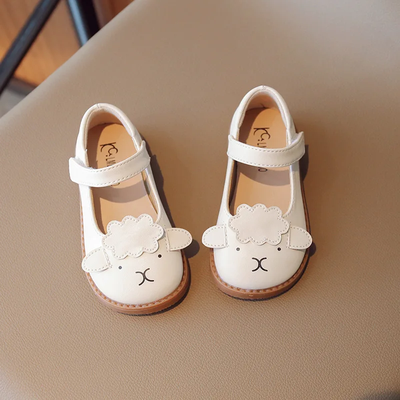 Spring and Autumn New Children's Cute Baby Casual Walking Shoes Girls' New Soft Sole Shallow Mouth Sheep Princess Shoes
Spring and Autumn New Children's Cute Baby Casual Walking Shoes Girls' New Soft Sole Shallow Mouth Sheep Princess Shoes