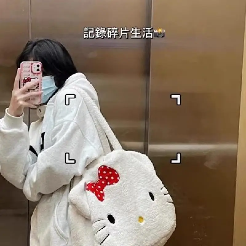 Искусственная плюшевая сумка My Melody Kuromi, вместительная сумка через плечо, сумка для хранения, мягкая кукла, игрушка, подарки на Хэллоуин
Искусственная плюшевая сумка My Melody Kuromi, вместительная сумка через плечо, сумка для хранения, мягкая кукла, игрушка, подарки на Хэллоуин