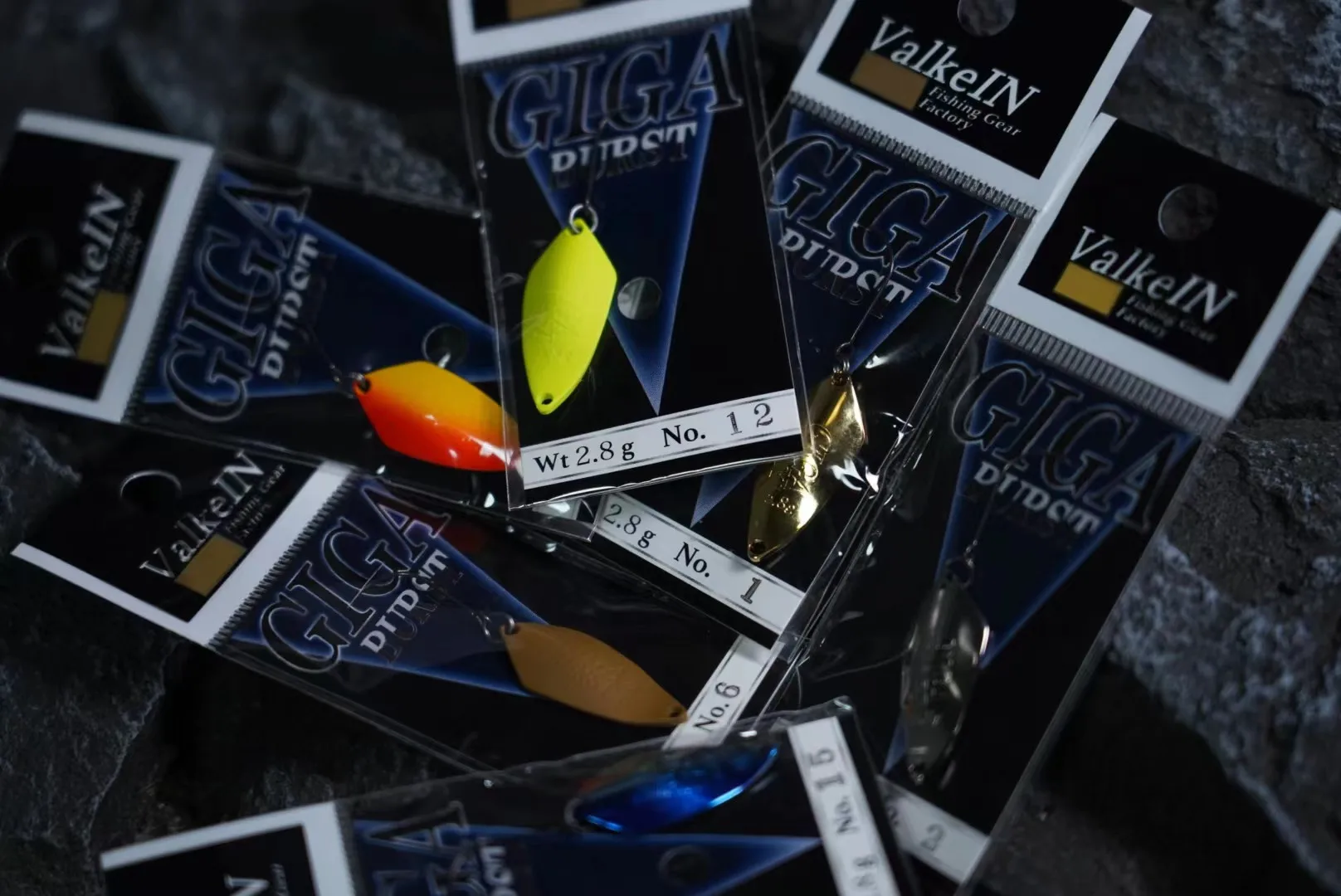 

Japan VALKEIN GIGA BURST Trout Micro-Lure Sequins 2.8g Stream Horse Mouth Pouting Hook