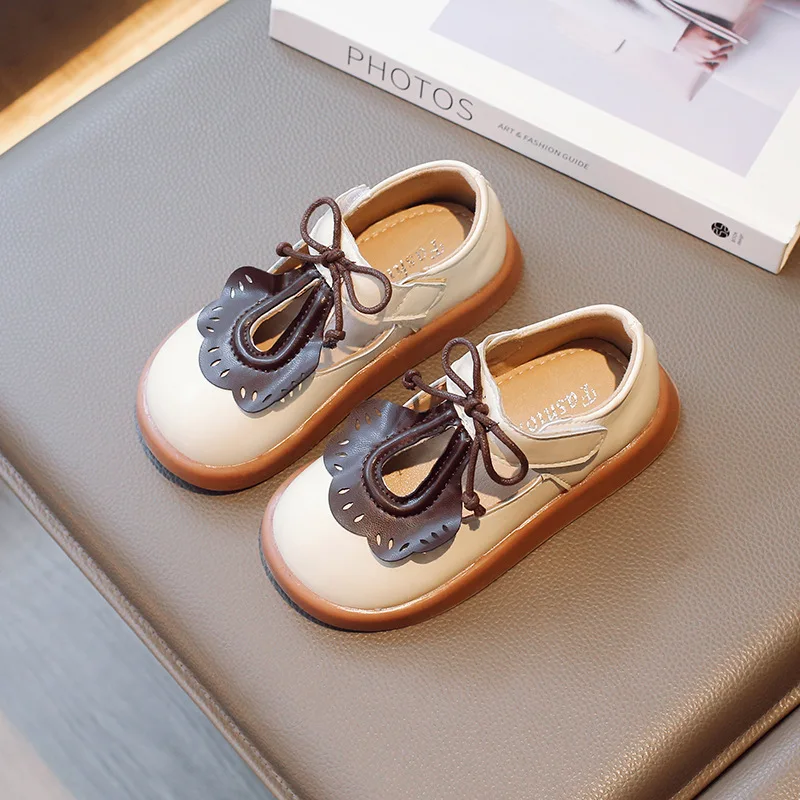 Kids Leather Shoes Spring Autumn Shallow Soft Soled Girl Princess Pu Hollow Out Children Lolita Flat Casual Fashion Dress Shoes
Kids Leather Shoes Spring Autumn Shallow Soft Soled Girl Princess Pu Hollow Out Children Lolita Flat Casual Fashion Dress Shoes