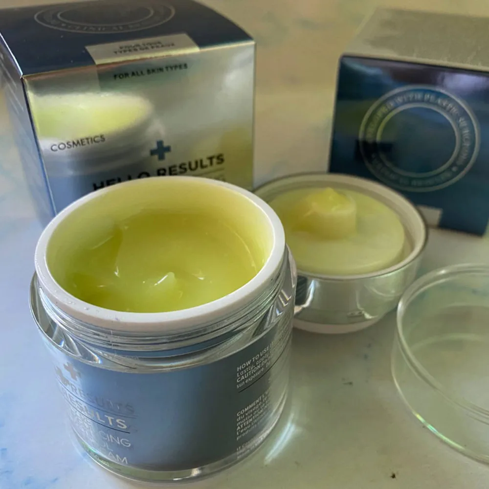 Hello Results Wrinkle-Reducing Daily Retinol Serum-In-Cream 50ML Gentleness Face Cream
Hello Results Wrinkle-Reducing Daily Retinol Serum-In-Cream 50ML Gentleness Face Cream