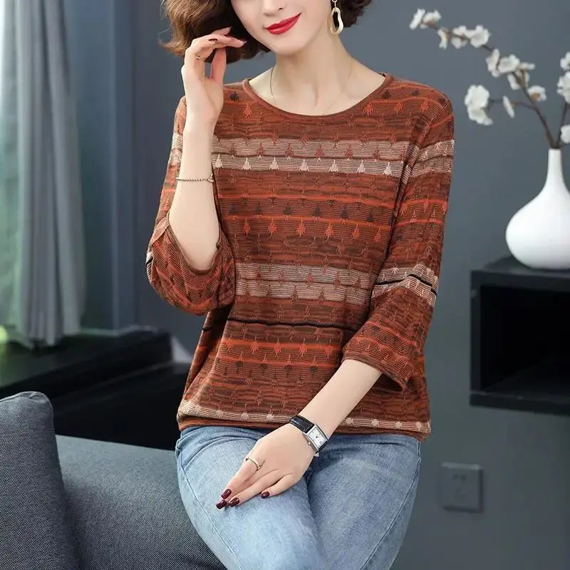 Vintage Elegant 3/4 Sleeve Striped Thin T-shirt Loose Women's Clothing Summer Fashion Casual Round Neck Printing Tops Female
Vintage Elegant 3/4 Sleeve Striped Thin T-shirt Loose Women's Clothing Summer Fashion Casual Round Neck Printing Tops Female