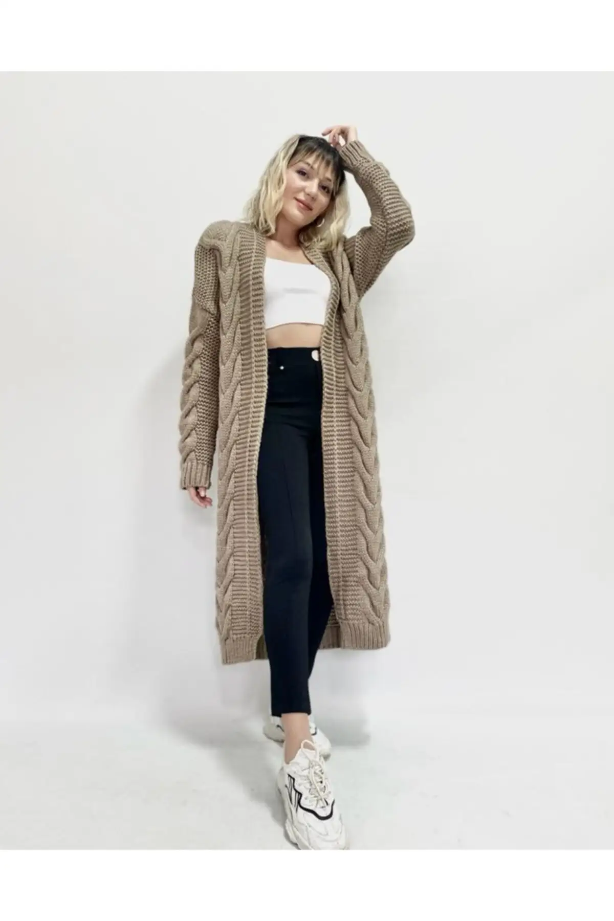 Women's Cardigan Beige Knitted Casual Knitted High Quality Fashion Cardigan Sweaters Loose Sweater Jumper
Women's Cardigan Beige Knitted Casual Knitted High Quality Fashion Cardigan Sweaters Loose Sweater Jumper