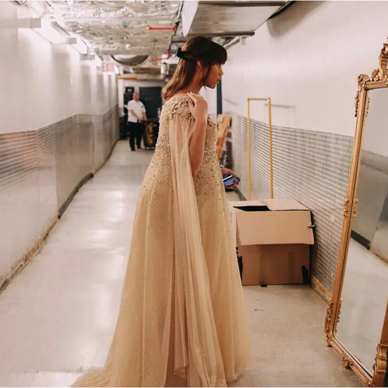Elegant Champagne Crystal Long Prom Gowns With Long Batwing Sleeves 3D Flower Beaded Pregnant Women Maxi Dress
Elegant Champagne Crystal Long Prom Gowns With Long Batwing Sleeves 3D Flower Beaded Pregnant Women Maxi Dress