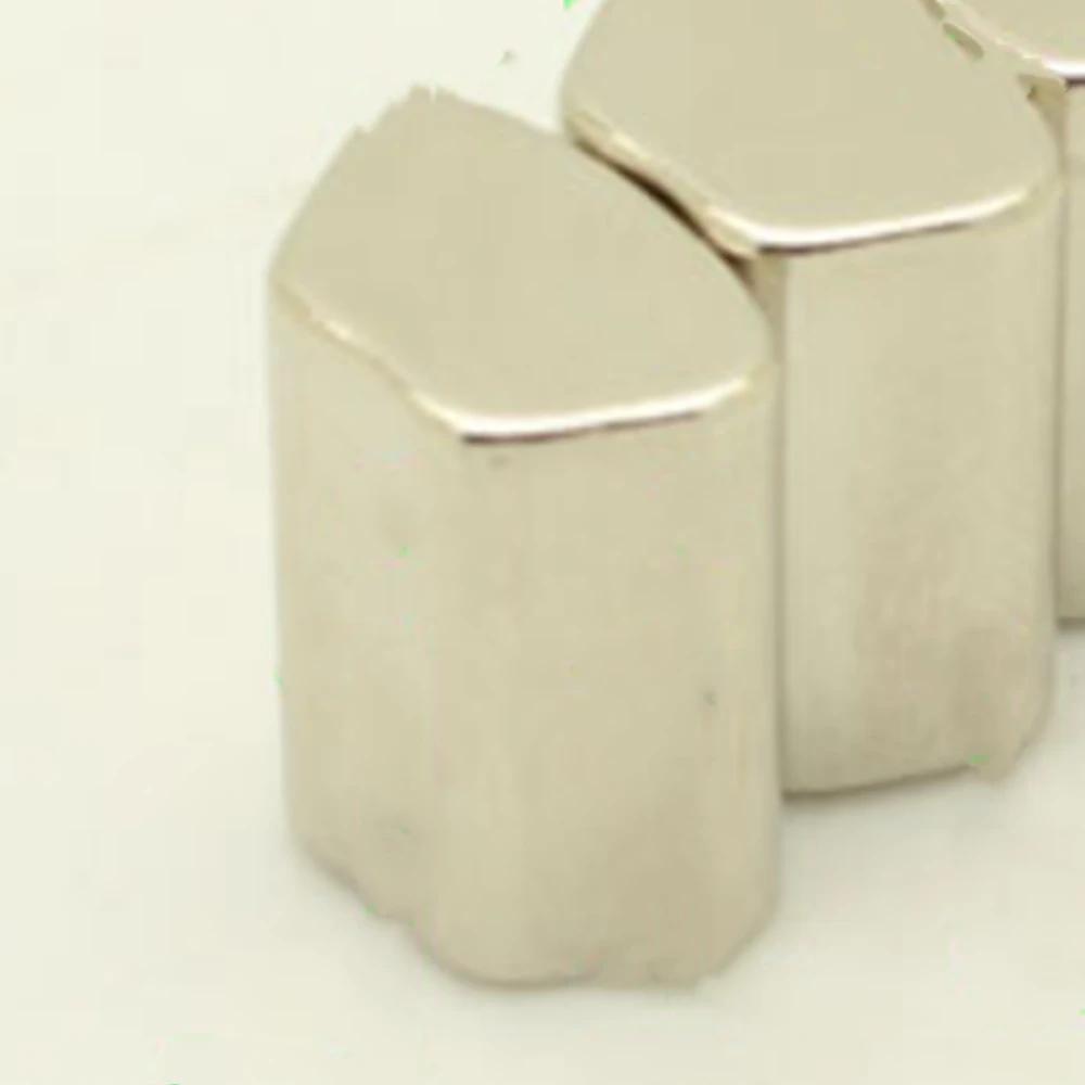 Магнит Arc OR14xIR6.5mmx55deg.x15mm N38H сильный магнит двигателя для генераторов ветряная турбина неодимовый NdFeB 6 шт. сегментные магниты
Магнит Arc OR14xIR6.5mmx55deg.x15mm N38H сильный магнит двигателя для генераторов ветряная турбина неодимовый NdFeB 6 шт. сегментные магниты