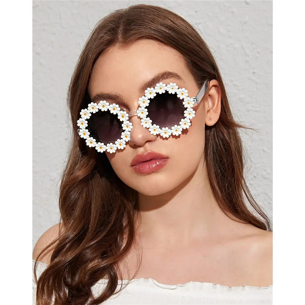 

Retro PC Daisy Sunglasses for Women Round Frame Flower Sun Glasses Non-Polarized Novel Disco Festival Party Shades for Adults