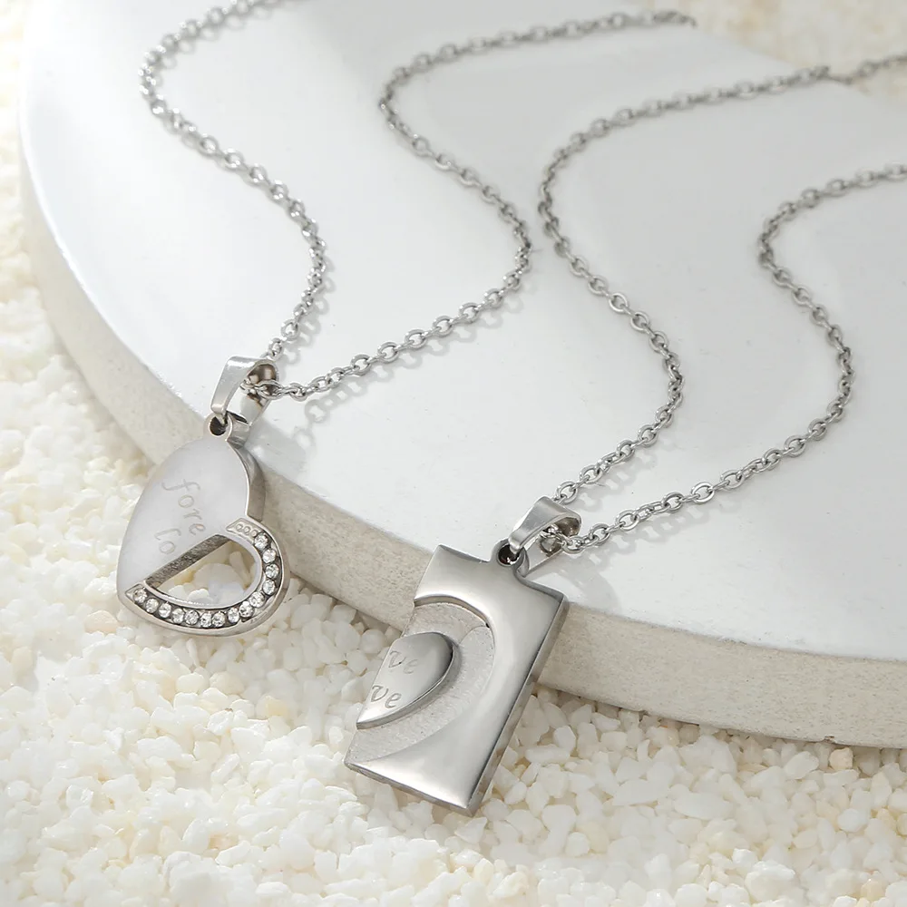 Sheishow Titanium Steel Heart Stitching Design Pendant Clavicle Chain Necklace for Couple Valentine Gift Fashion Jewelry Chokers
Sheishow Titanium Steel Heart Stitching Design Pendant Clavicle Chain Necklace for Couple Valentine Gift Fashion Jewelry Chokers