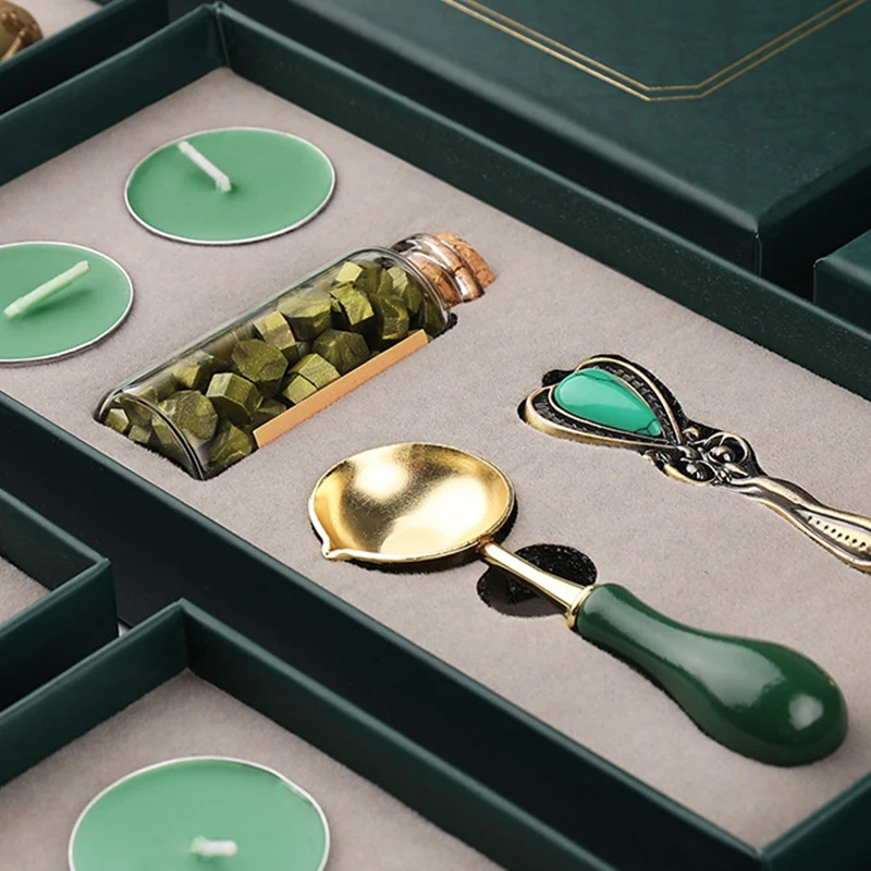 1 Set Elegant Lacquer Wax Seal Set Detachable Stamp Spoon Retro Box With Sealing Wax Beads Spoon Stamp Set DIY For Scrapbooks
1 Set Elegant Lacquer Wax Seal Set Detachable Stamp Spoon Retro Box With Sealing Wax Beads Spoon Stamp Set DIY For Scrapbooks